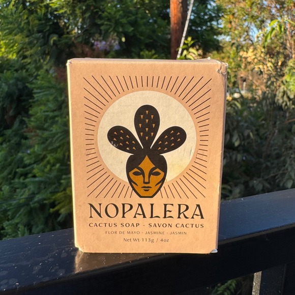 Nopalera Cactus Soap Flor de Mayo Jasmine 4 oz Savon Cactus New - Picture 1 of 5